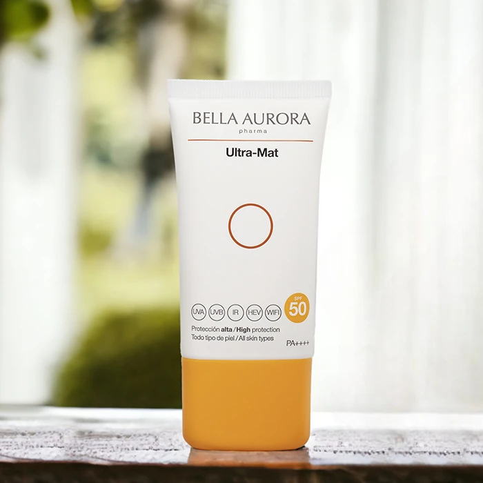 Fotoprotektor przeciw przebarwieniom Ultra-Mat SPF50