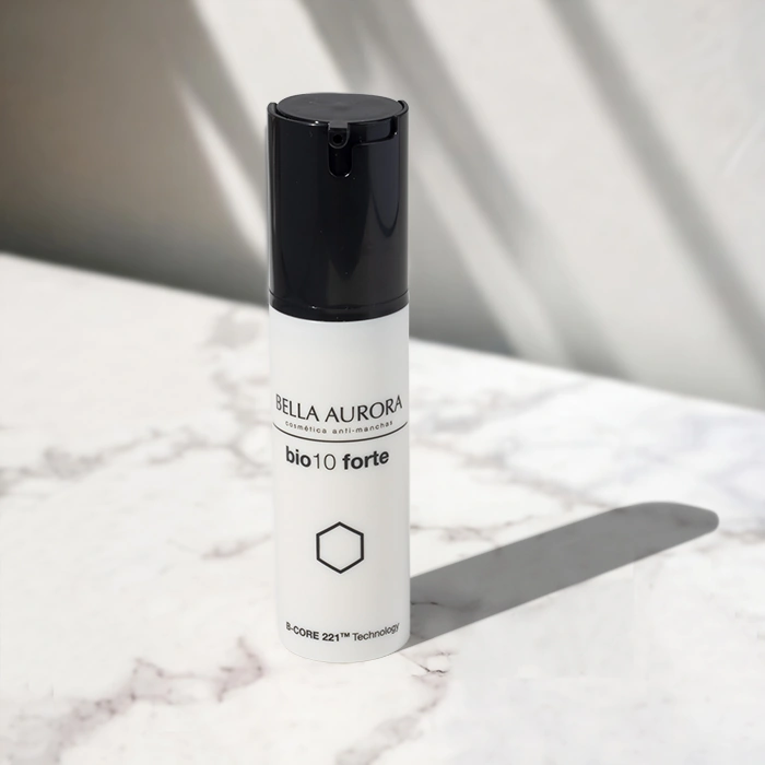 Serum na przebarwienia Bio10 forte z filtrem SPF 20 do skóry mieszanej i tłustej