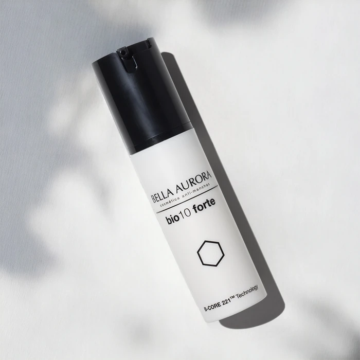 Serum na przebarwienia Bio10 forte z filtrem SPF 20 do skóry wrażliwej