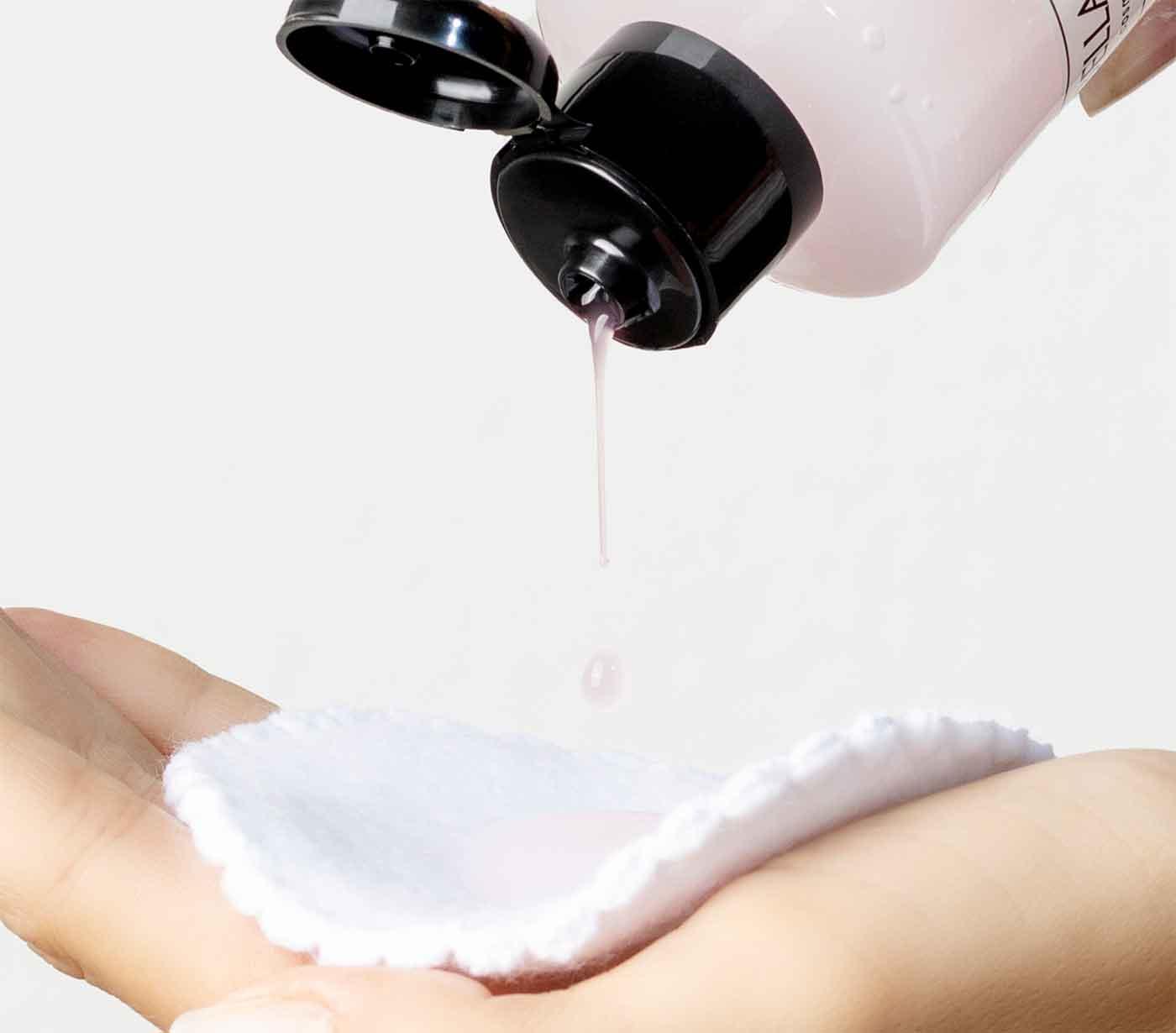 Tonik złuszczająco-rozświetlający